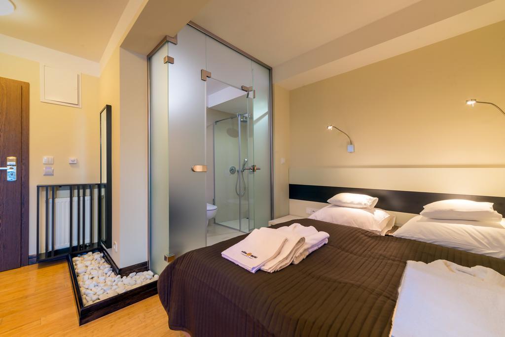 Villa Buki Pokoje & Spa Jastrzębia Góra Rum bild